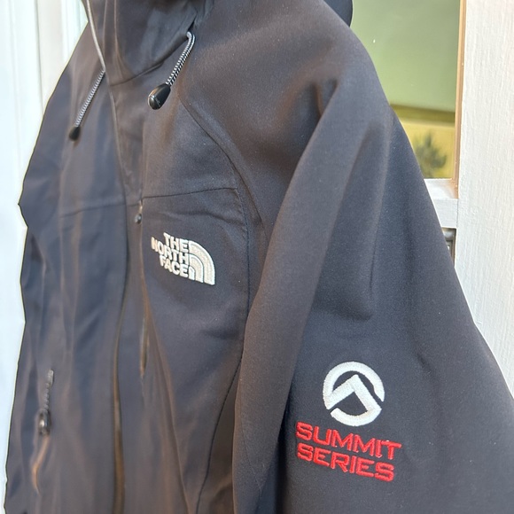 The North Face Summit Series Shell Jacket - Size S - Picture 4 of 8